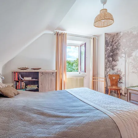 Tatil Evi La Colline Aux Oiseaux