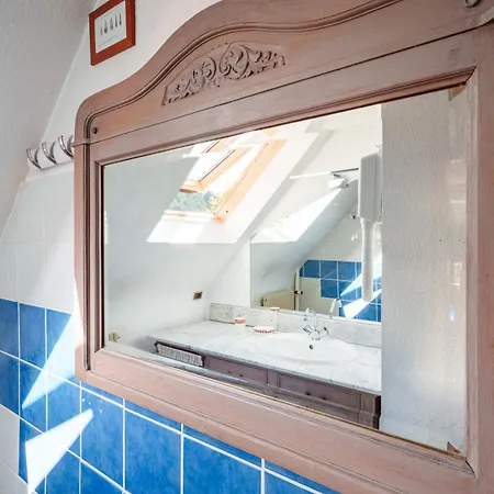 La Colline Aux Oiseaux *