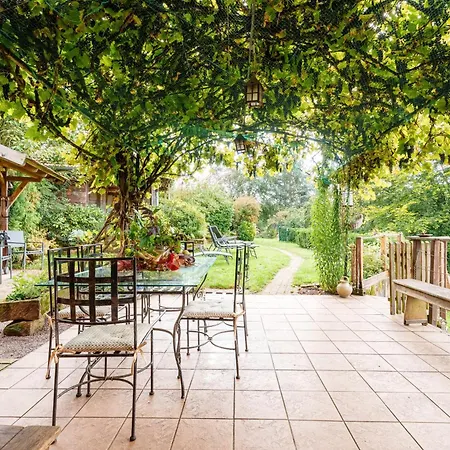 Tatil Evi La Colline Aux Oiseaux